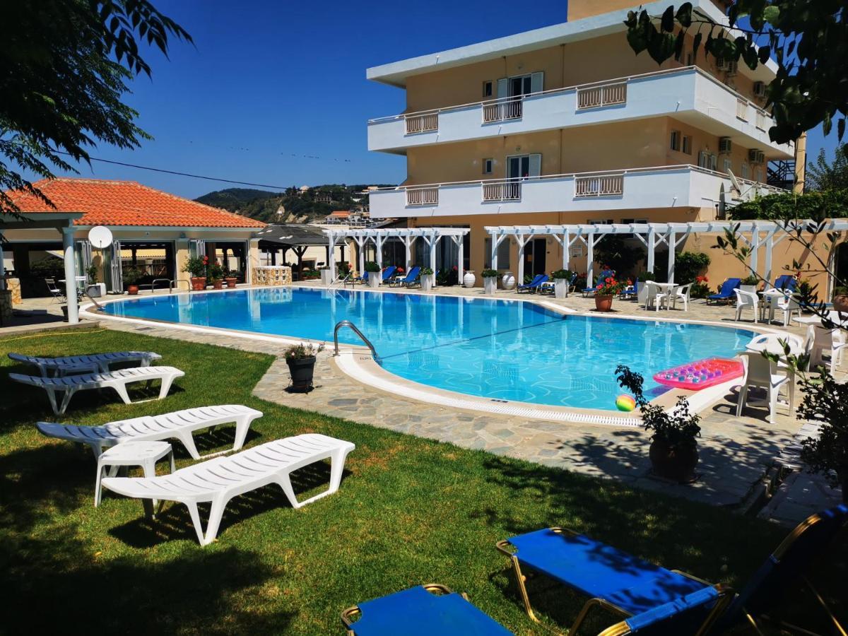 Nafsika Hotel Agios Stefanos Avliotes  ภายนอก รูปภาพ