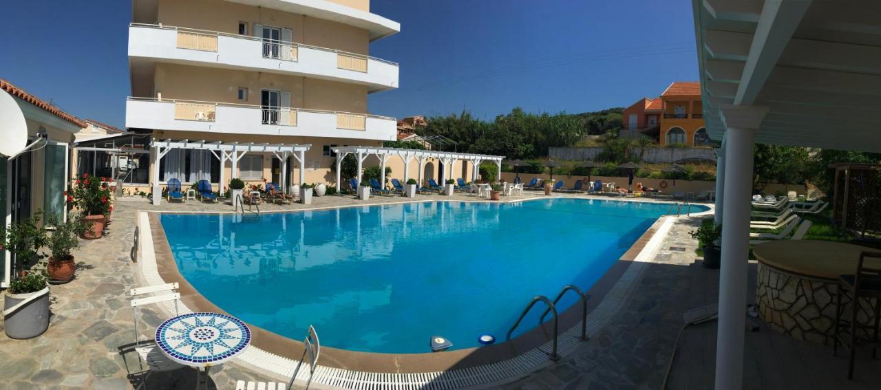 Nafsika Hotel Agios Stefanos Avliotes  ภายนอก รูปภาพ