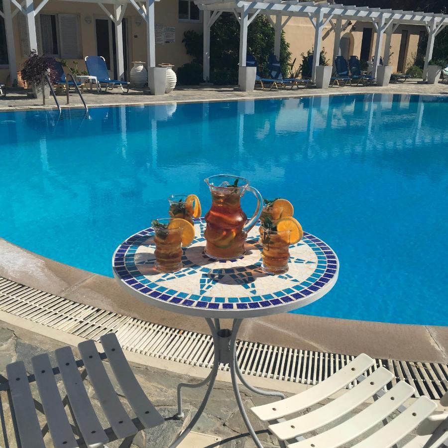Nafsika Hotel Agios Stefanos Avliotes  ภายนอก รูปภาพ